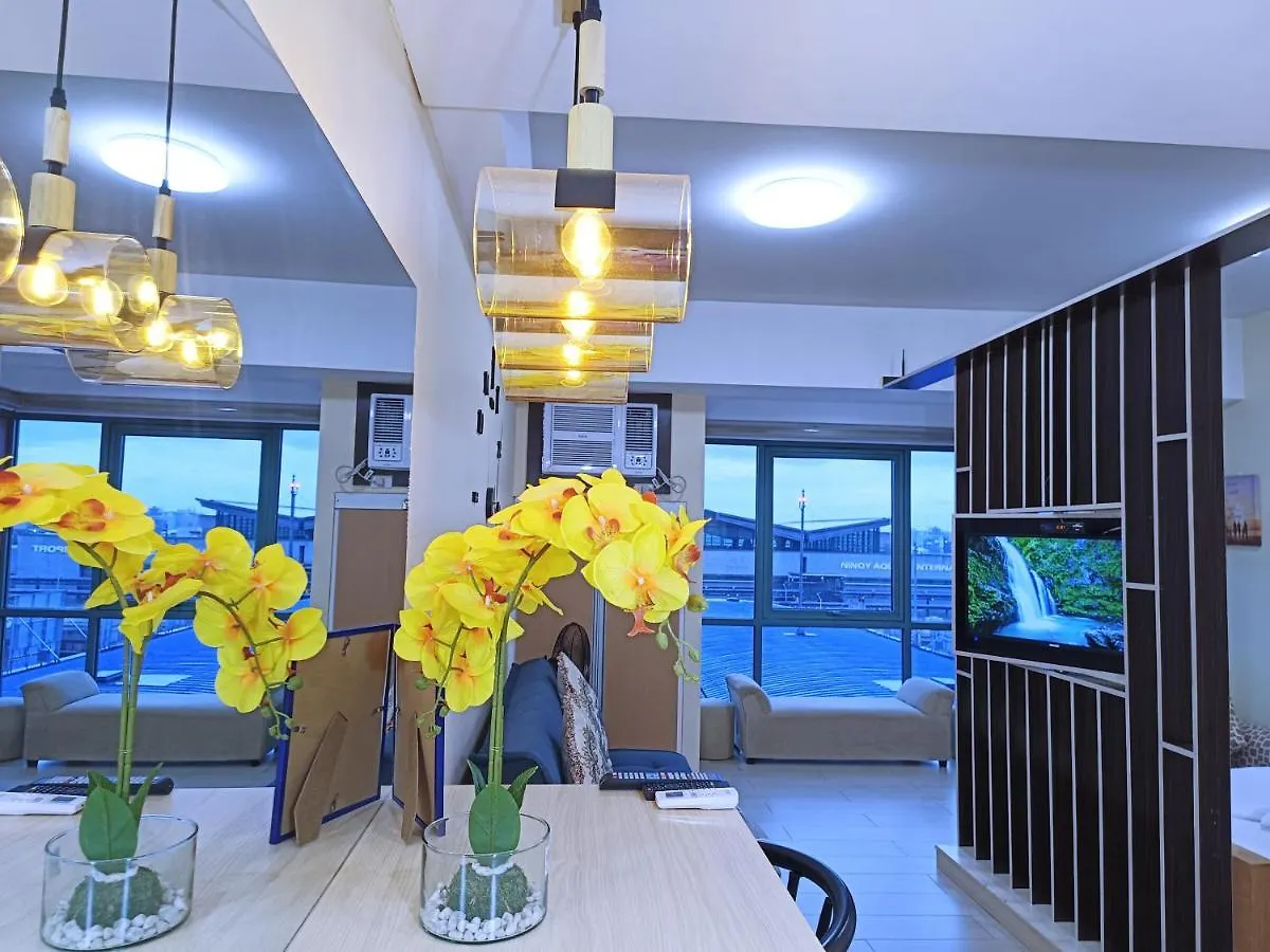 Near Terminal 3 Two Palmtree Villas- Walking Distance Only Pasay