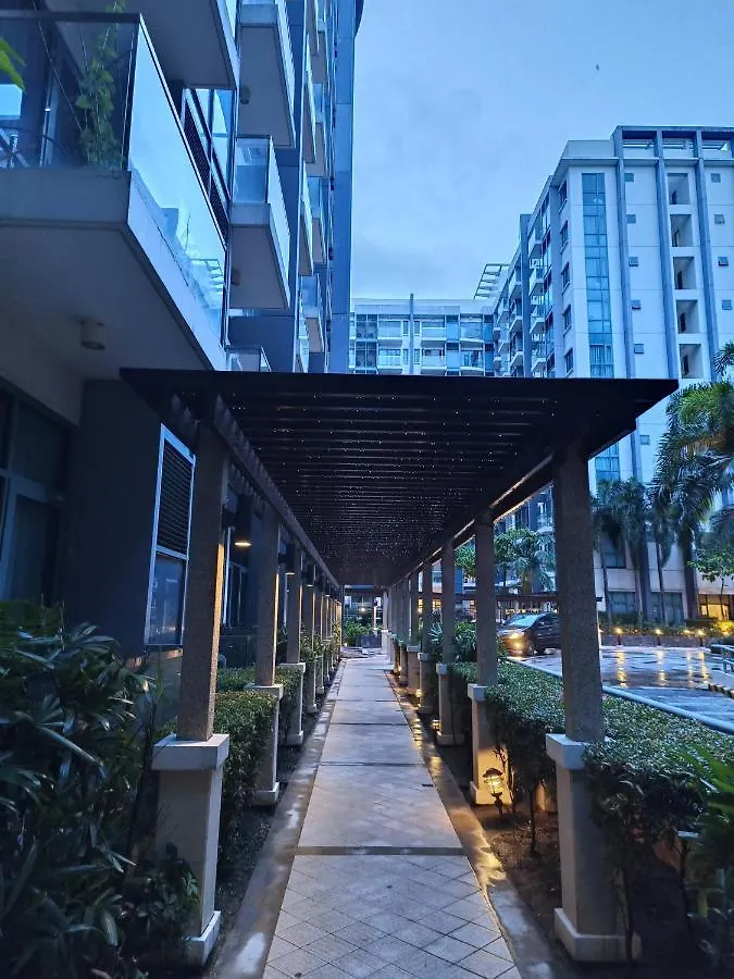 Aparthotel Near Terminal 3 Two Palmtree Villas- Walking Distance Only Pasay