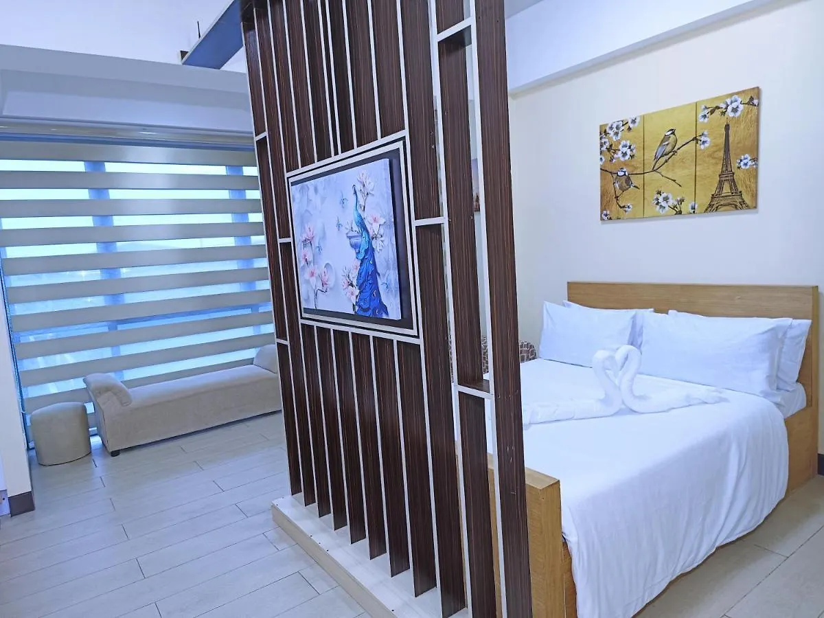 Near Terminal 3 Two Palmtree Villas- Walking Distance Only 帕赛 公寓式酒店